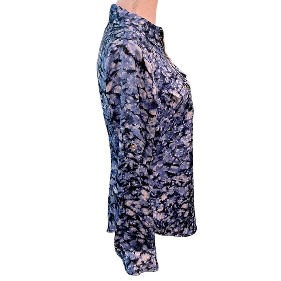 Michael Kors Zip Front Blue & White Tie Dye Roll Tab Sleeve Blouse Size Small - Picture 2 of 10